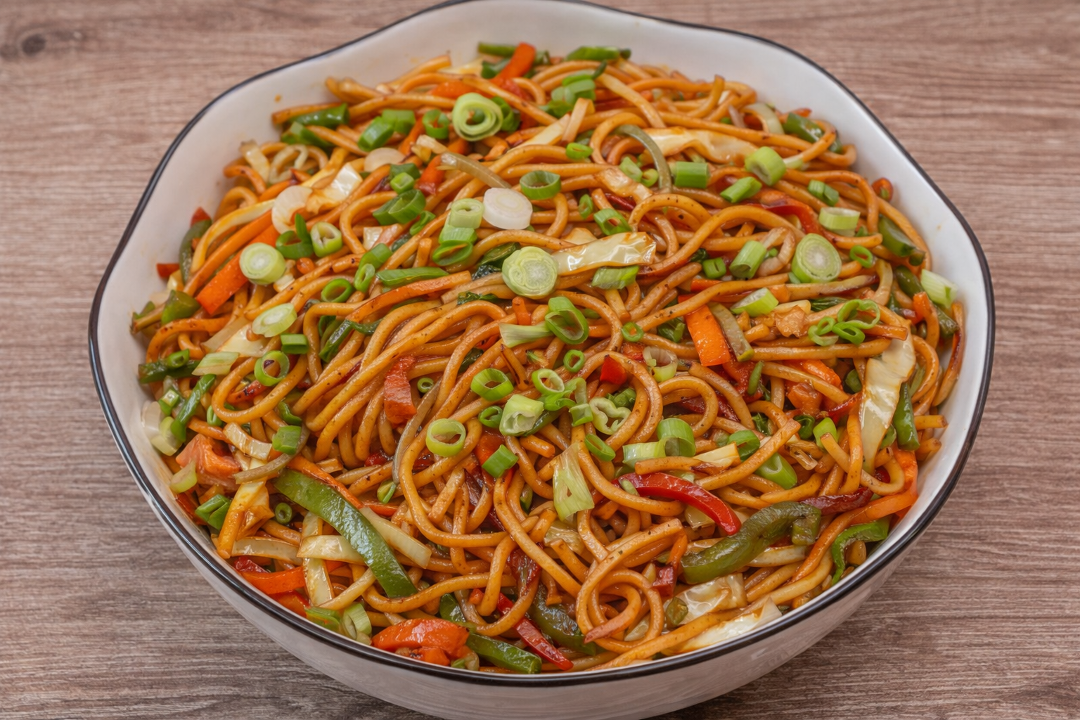 Veg. Hakka Noodles.