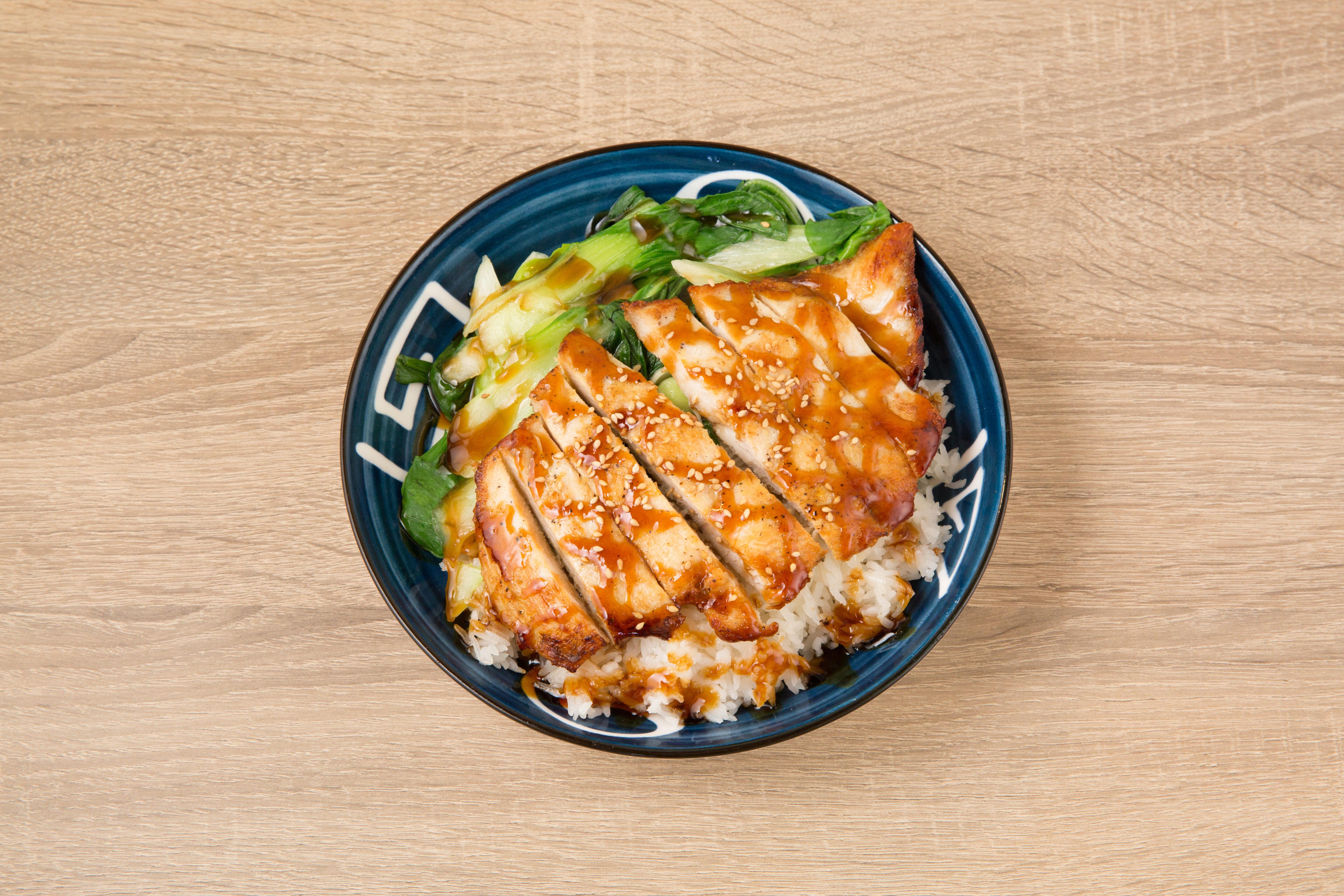Chicken Teriyaki Over Rice 日式铁板 鸡盖饭.