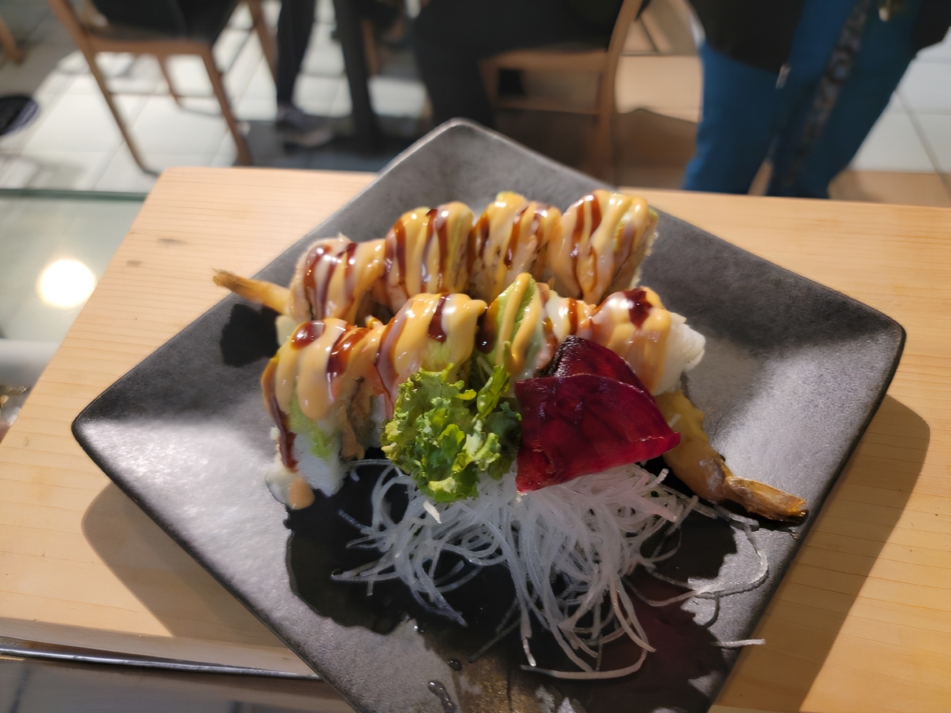 TR14-SHRIMP TRIO ROLL.