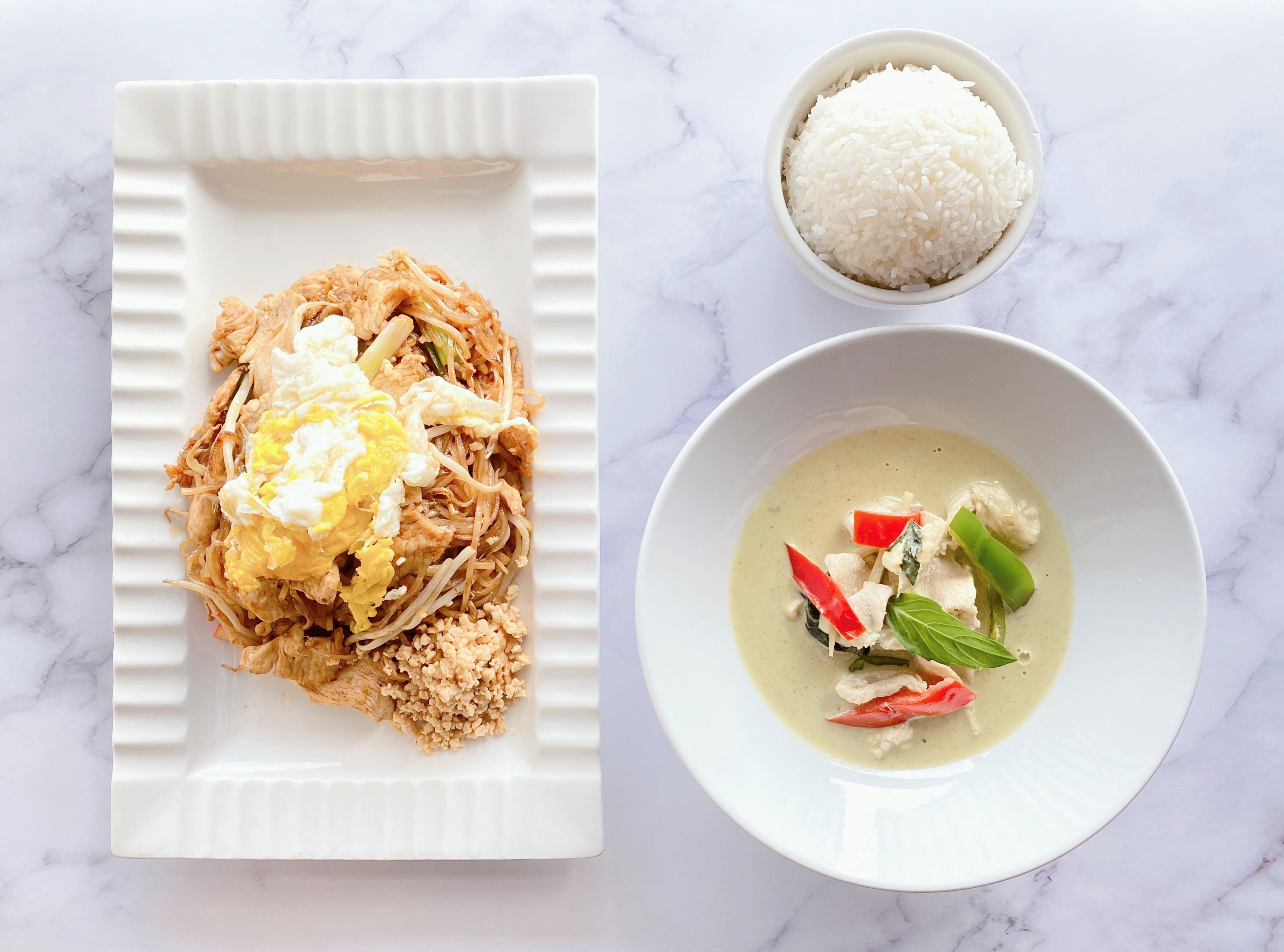 (Combo Full Size) Pad Thai + Green Curry.