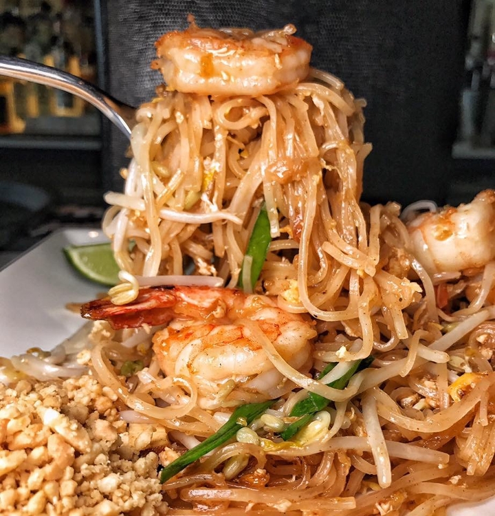 Sawasdee Pad Thai.