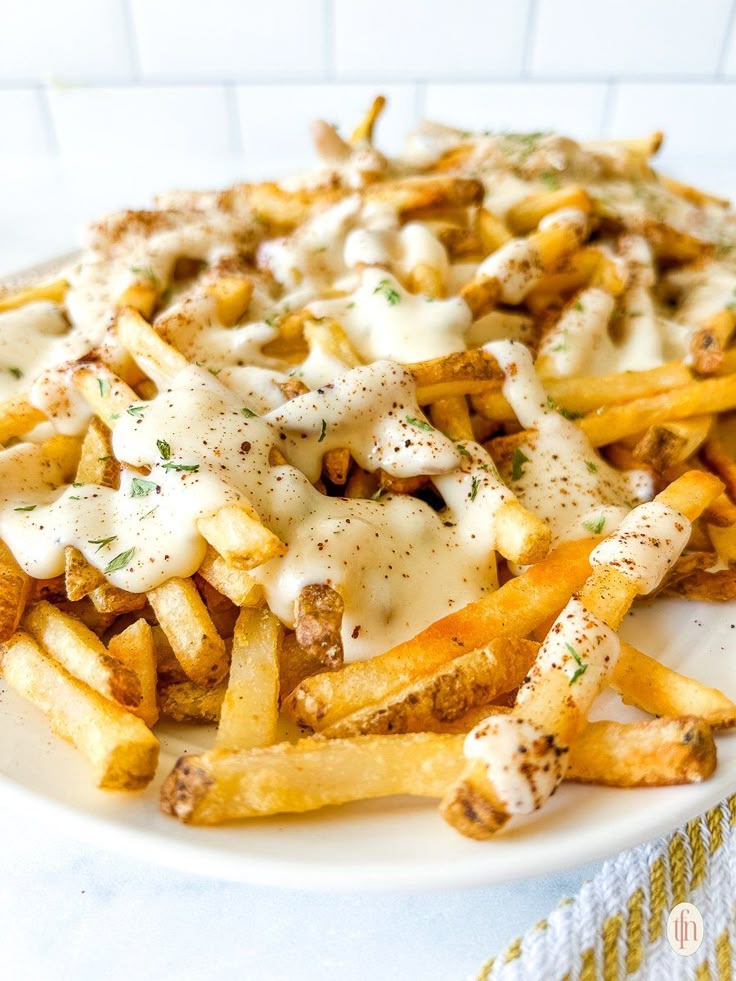 Loaded Cheese Fries 9'.