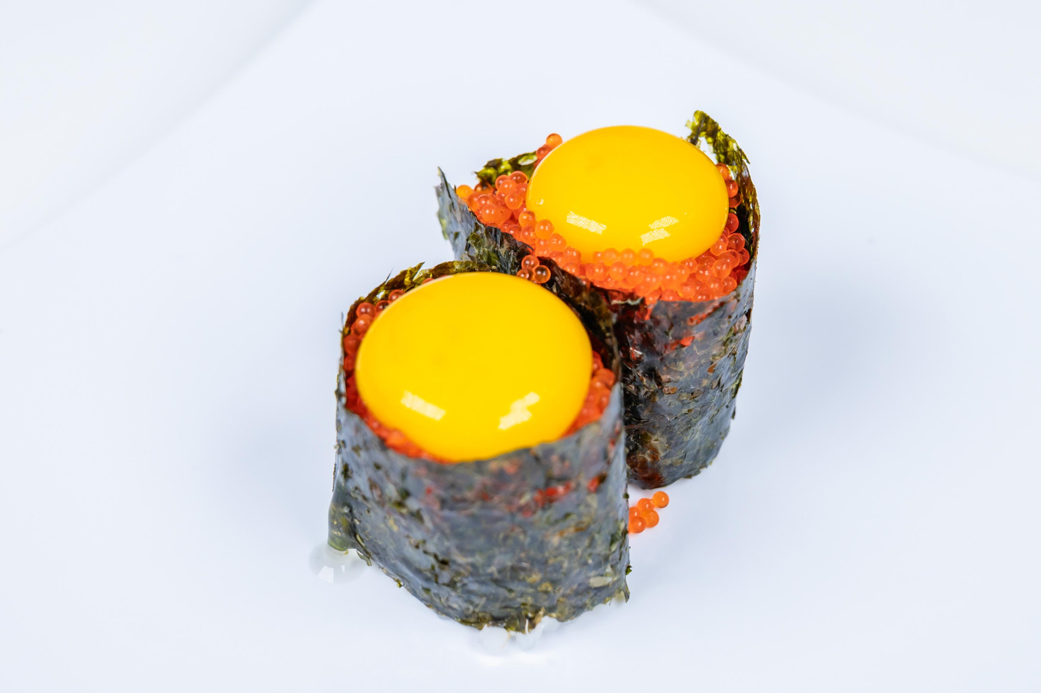 Uzura - Quail Egg/Tobiko.