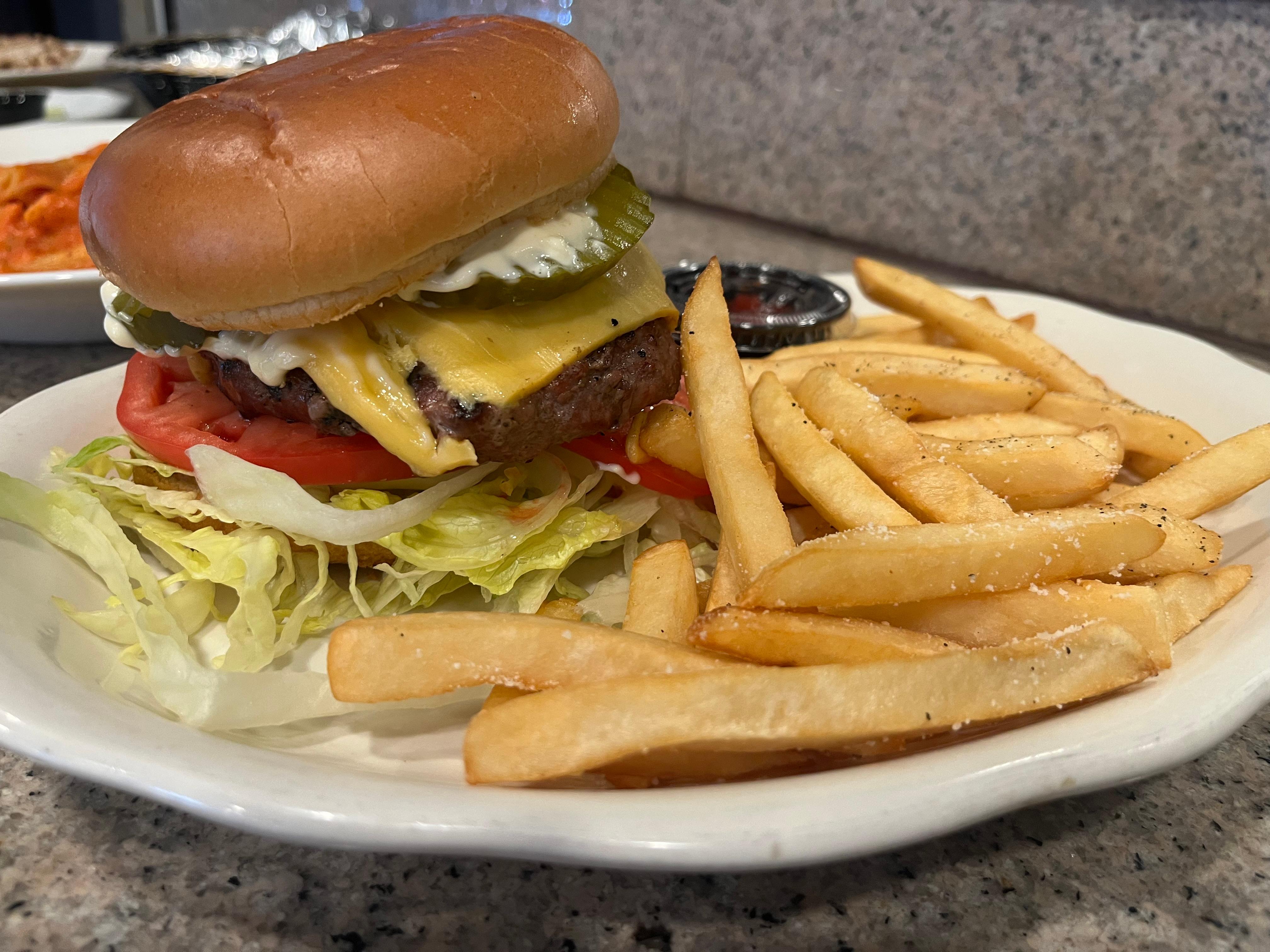 NEW YORK STYLE CHEESEBURGER.