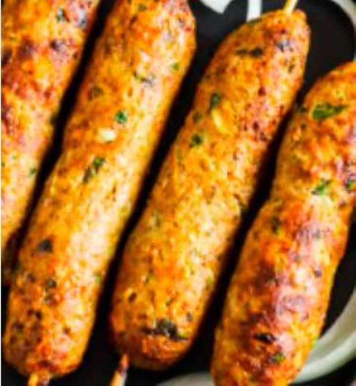 Chicken Seekh Kebab (2 Skewers).