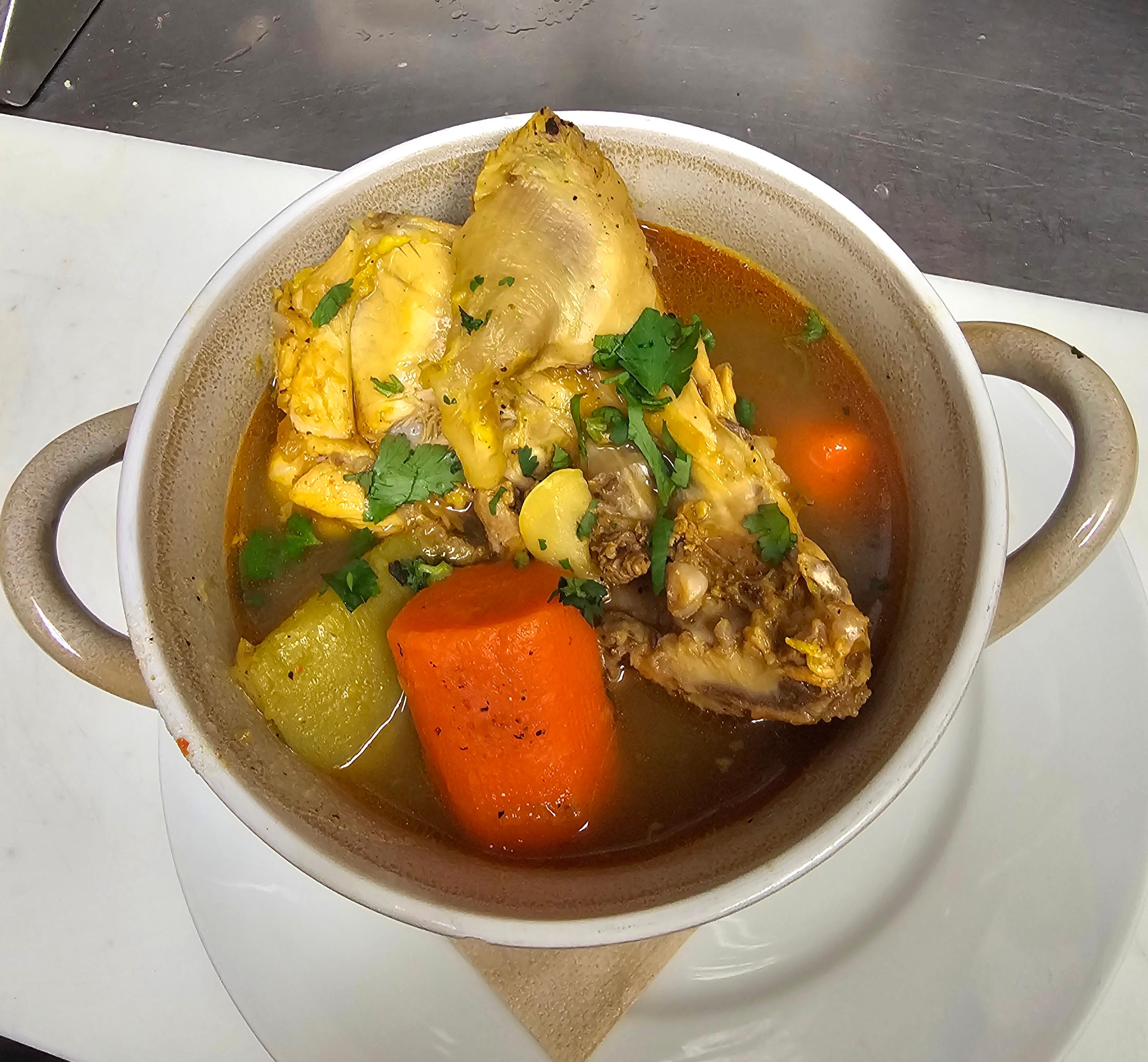 Sopa de Pollo (chicken soup).