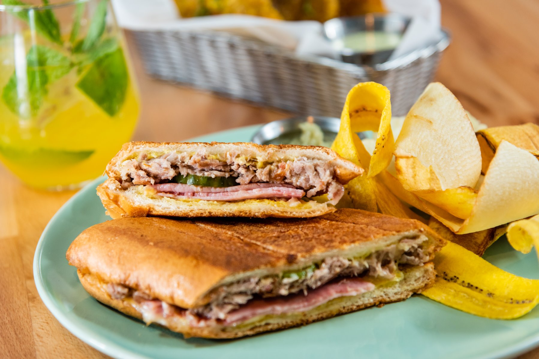 Cubano.