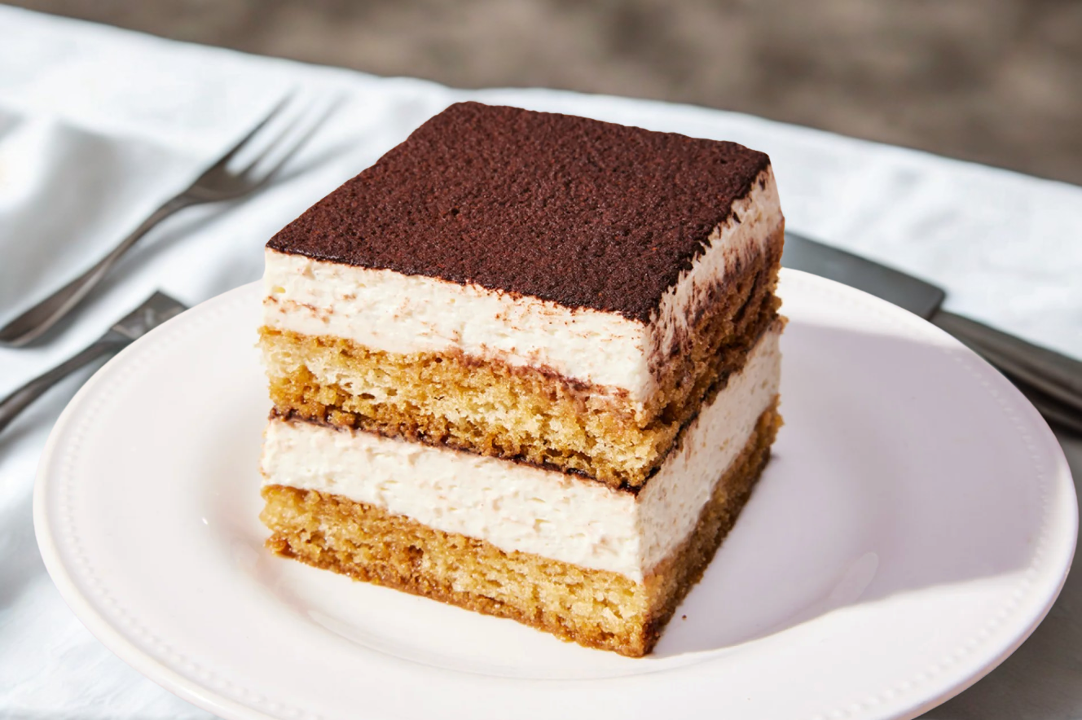 Tiramisu Cake.