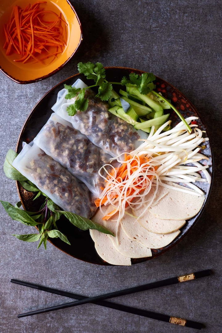 S1 Bánh Cuon Nong -Vietnamese Steamed Rice Paper Rolls.