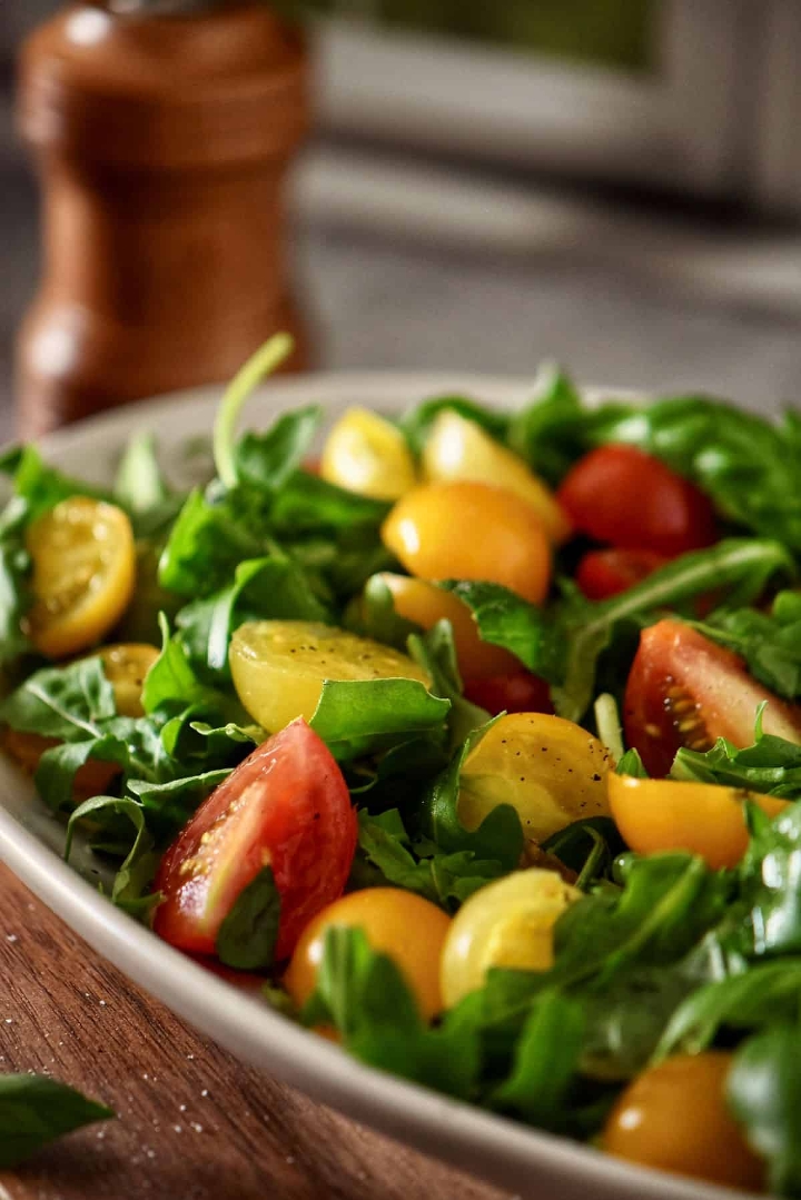 SIDE - Salad.