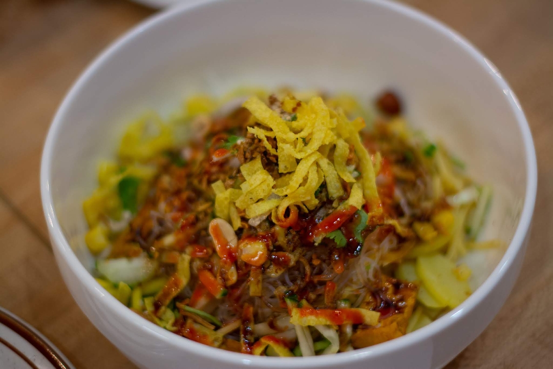 Simple Noodle (KhohSwaeThoh) ခေါက်ဆွဲသုပ်.