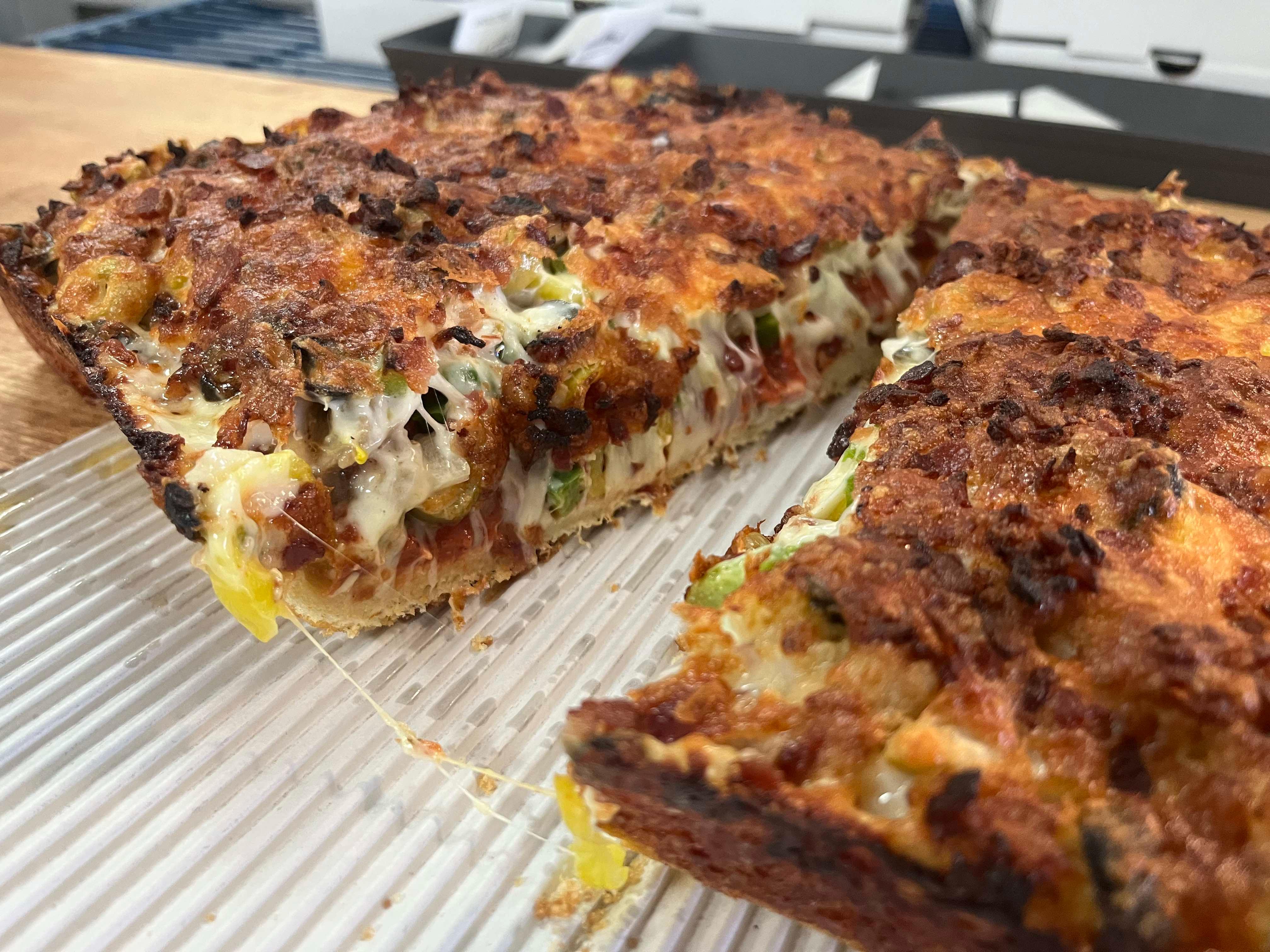 6x6 The Big Banger Pizza.