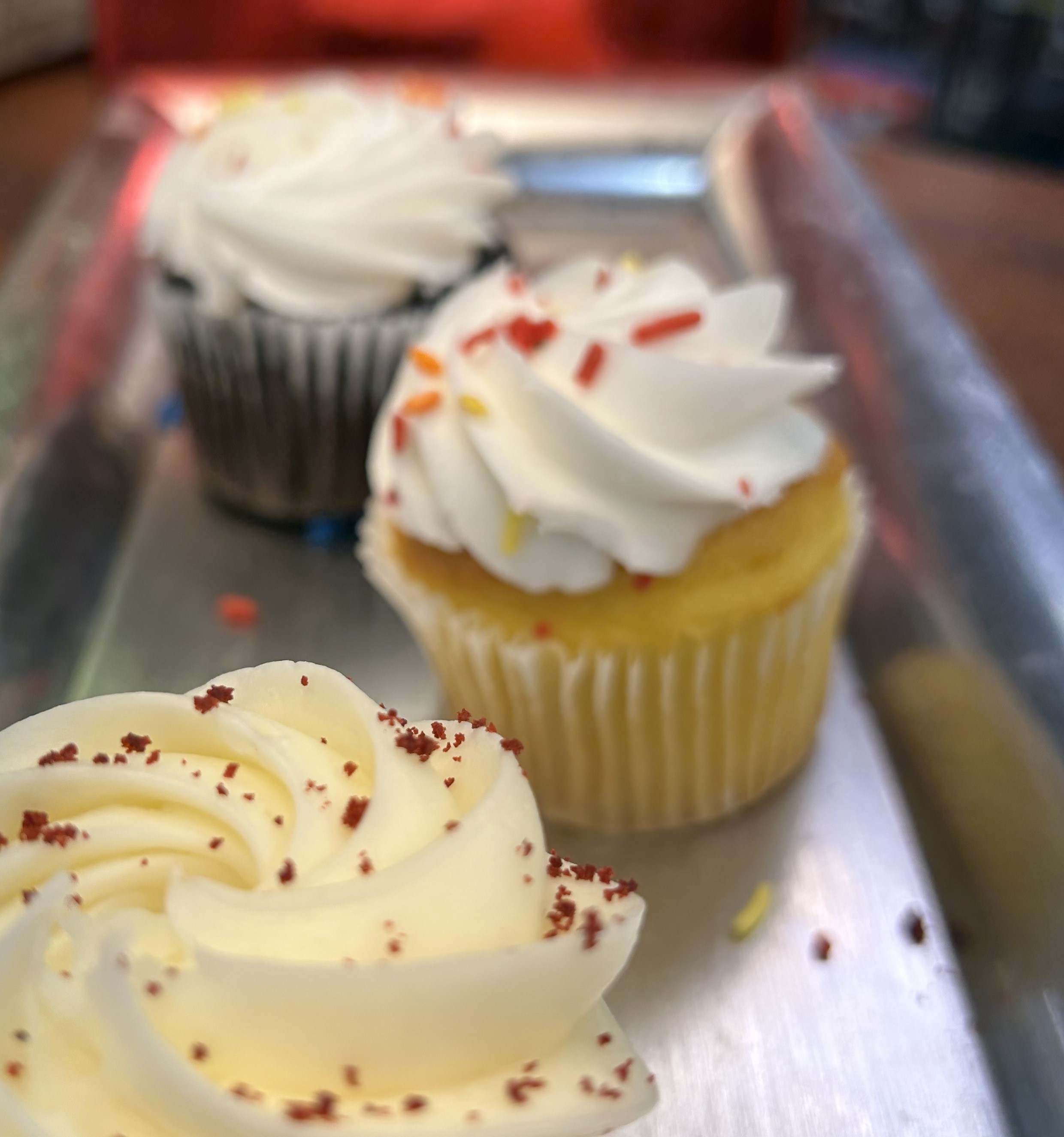 Indulge in Delicious Cupcakes at Our Bakery