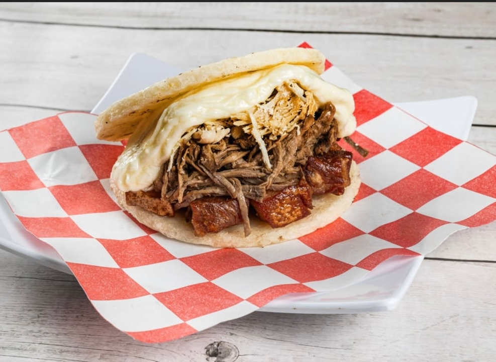 Arepa Rellena.