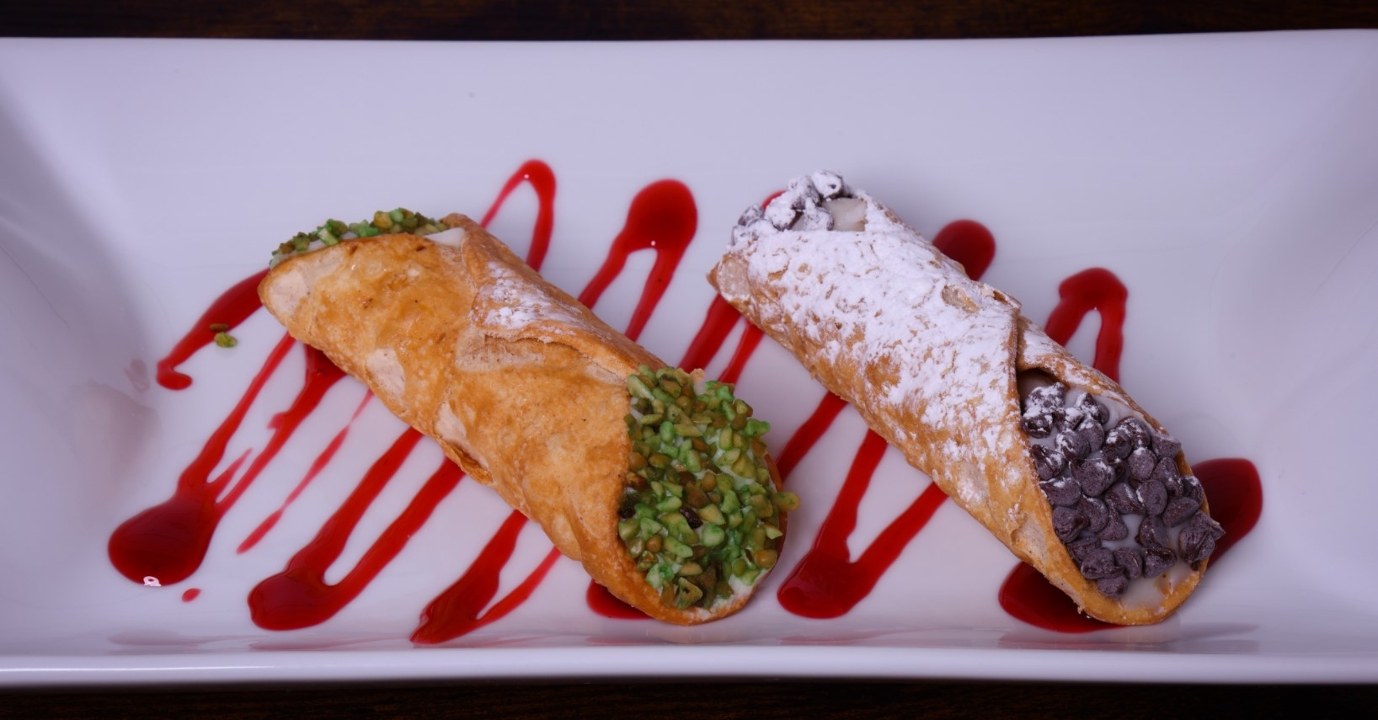 Cannoli.