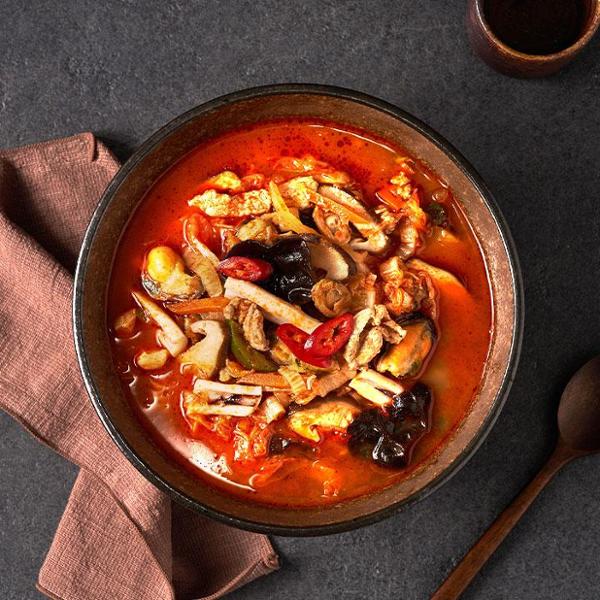Brisket Jjampong Tang (No Seafood) 차돌짬뽕탕.