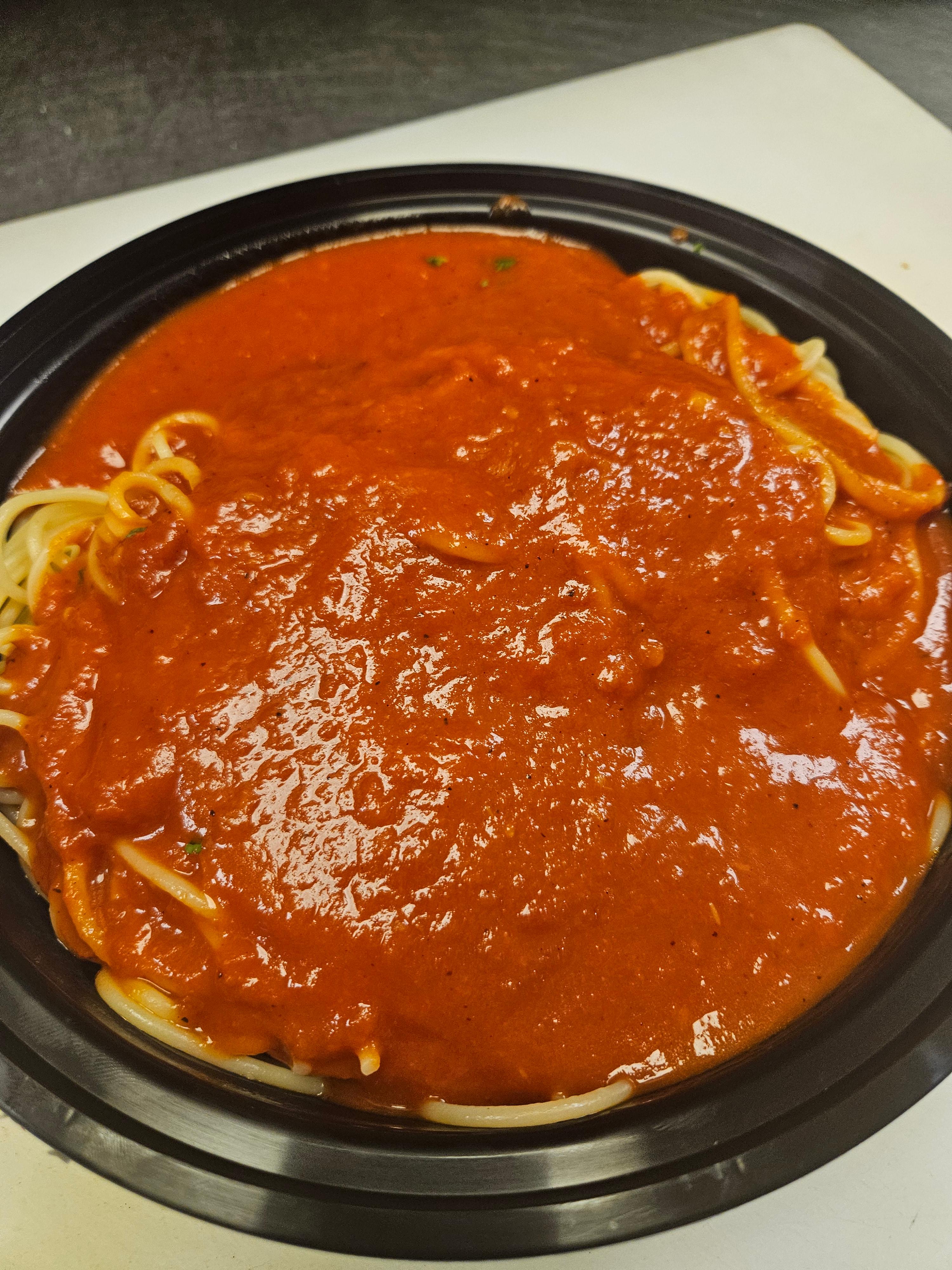 Pasta w/ Tomato Sauce.