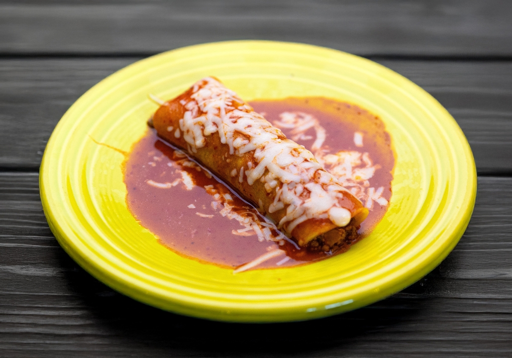 (1) Enchilada.