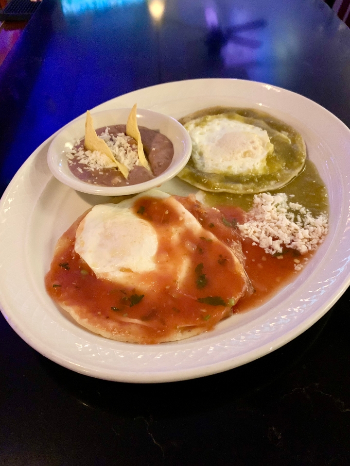 Huevos Divorciados.