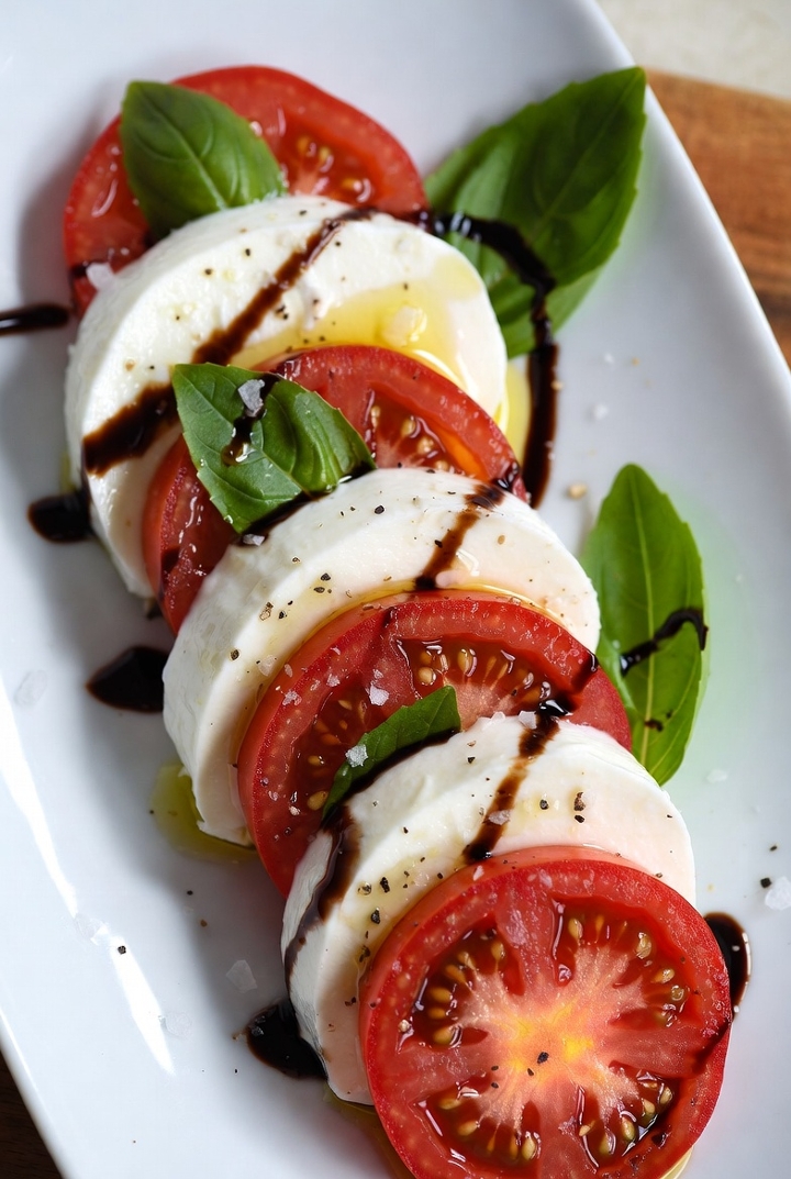 Mozzarella Caprese.