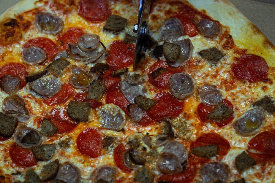 12" Meatlovers.