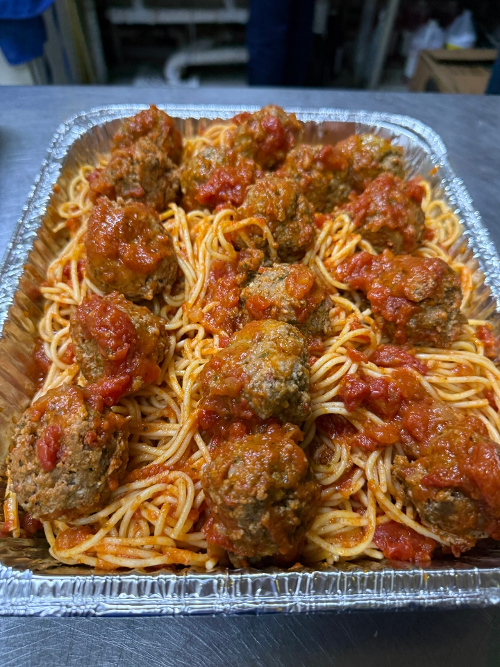 Half Tray Spaguetti Meatballs.