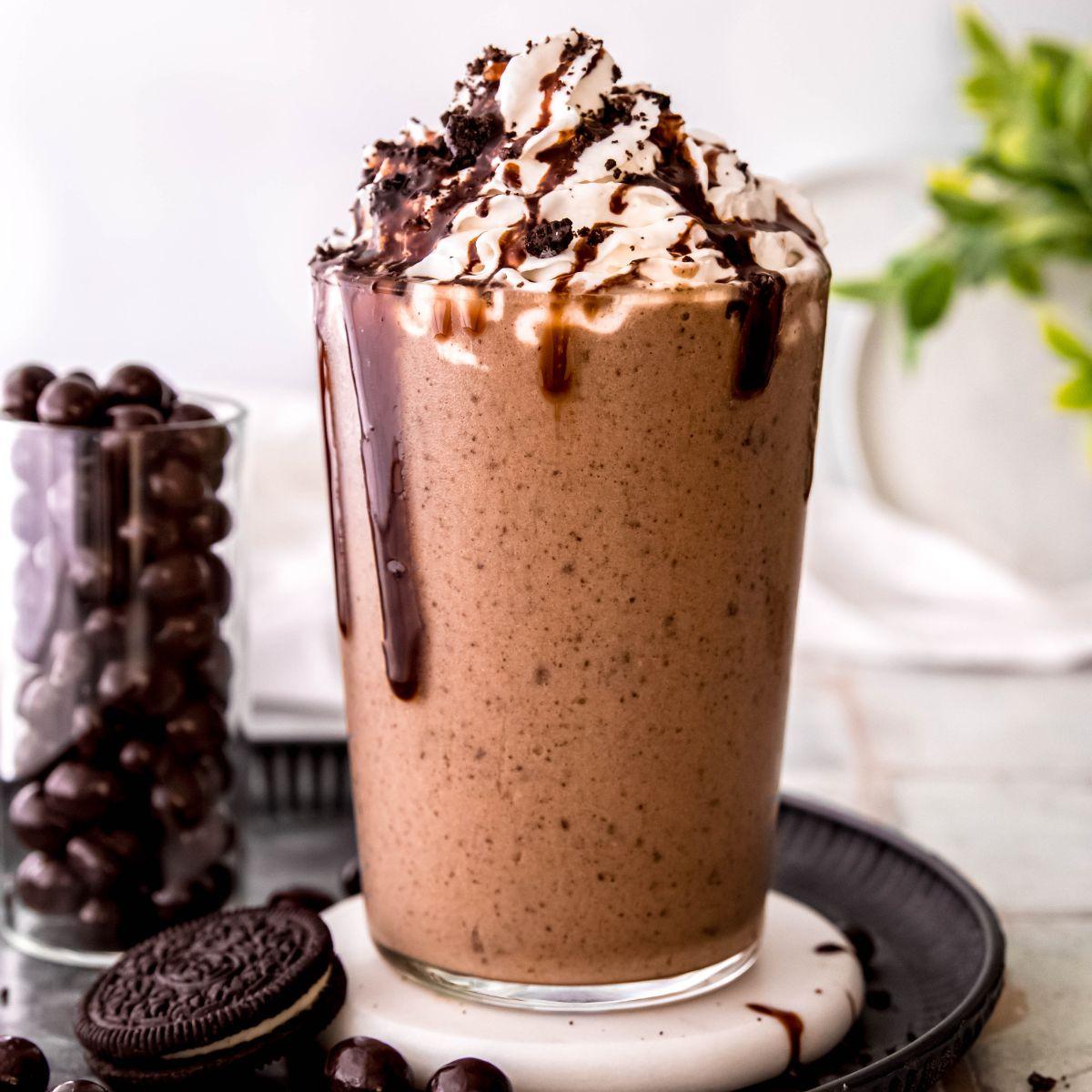 Cookie Crumble Frappe.