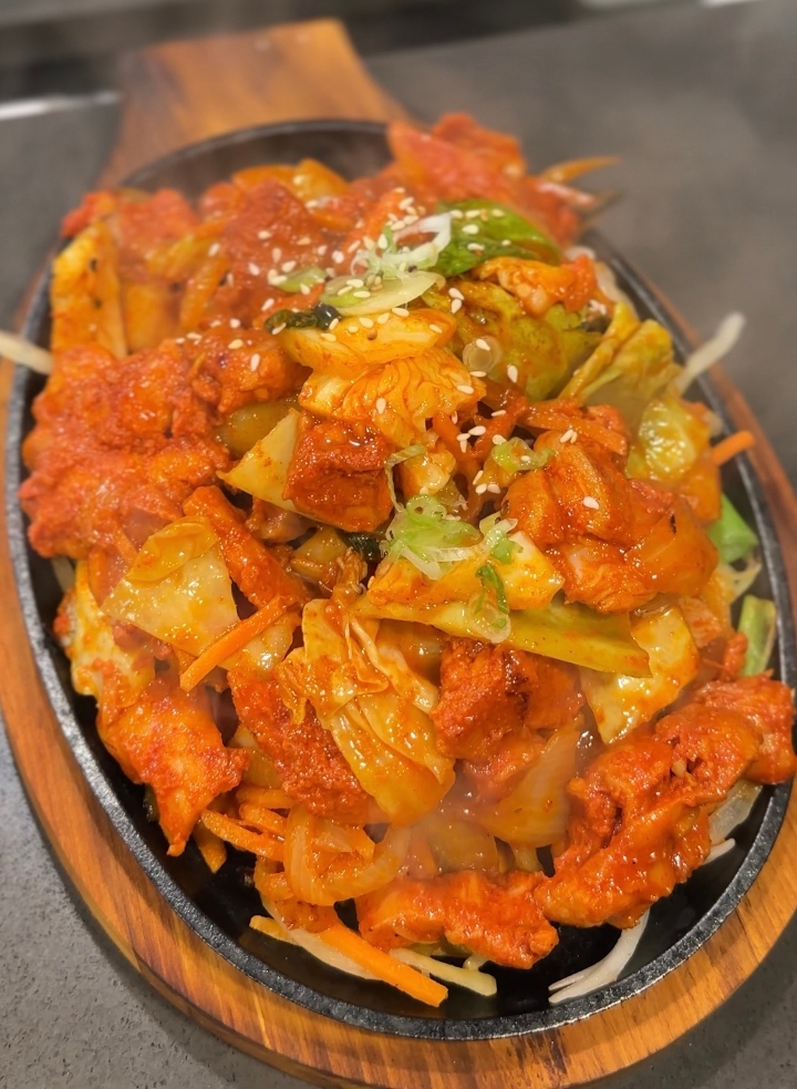 Main Dak-galbi.
