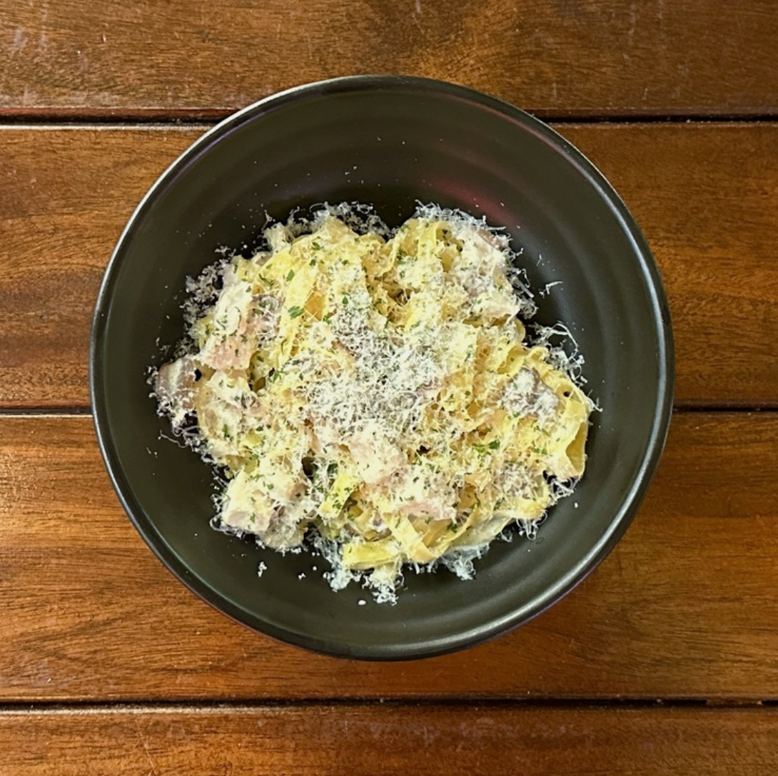 Chicken Alfredo Pasta.