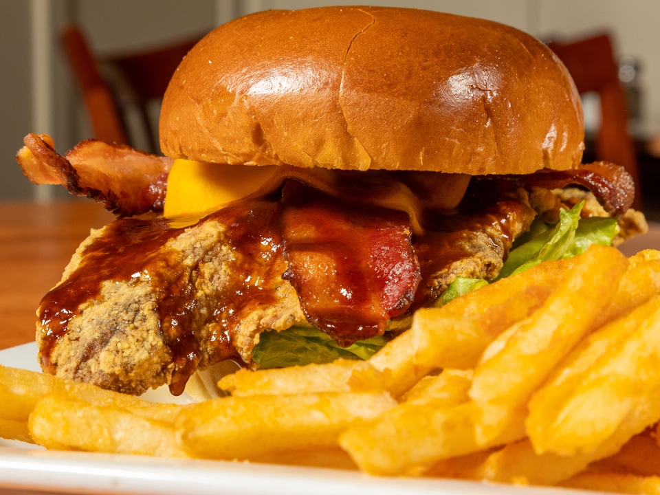 SOUTHERN FRIED CHICKEN SANDWICH.