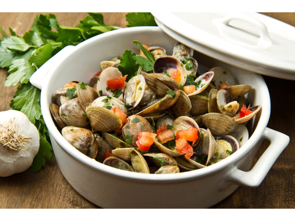 Almejas en Salsa Verde.