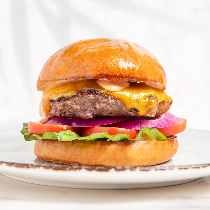 Olia Cheeseburger.
