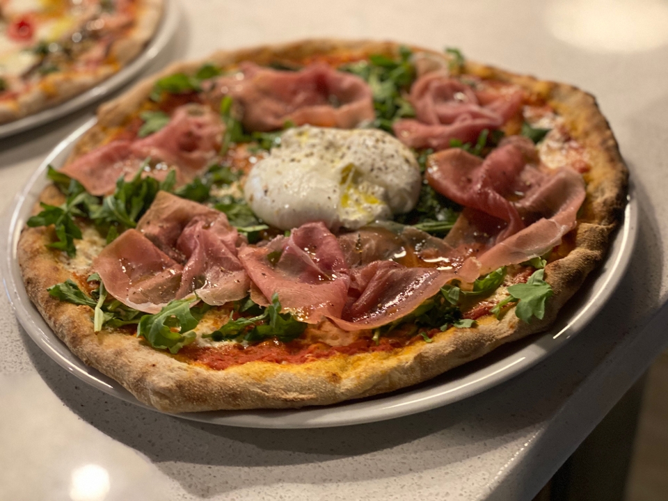 Burrata e Prosciutto.