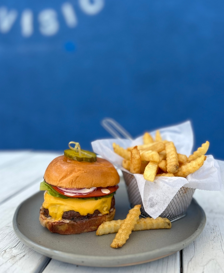 Olde Rye Classic Burger.