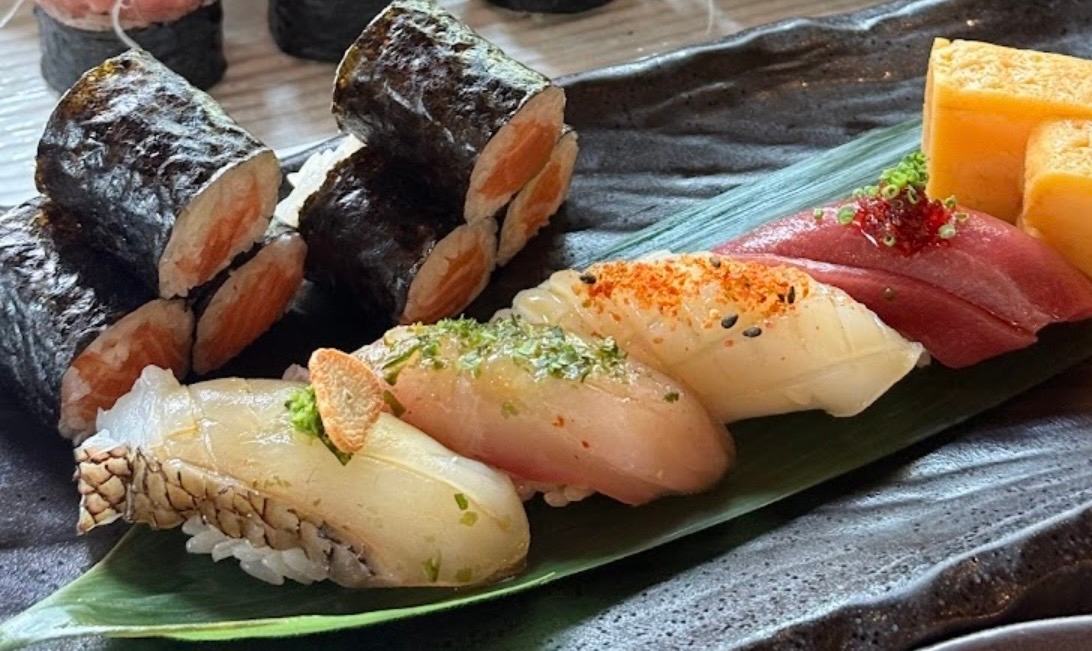 Lunch Nigiri Mixed 4pc.