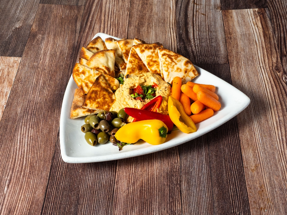 Roasted Red Pepper Hummus Plate.