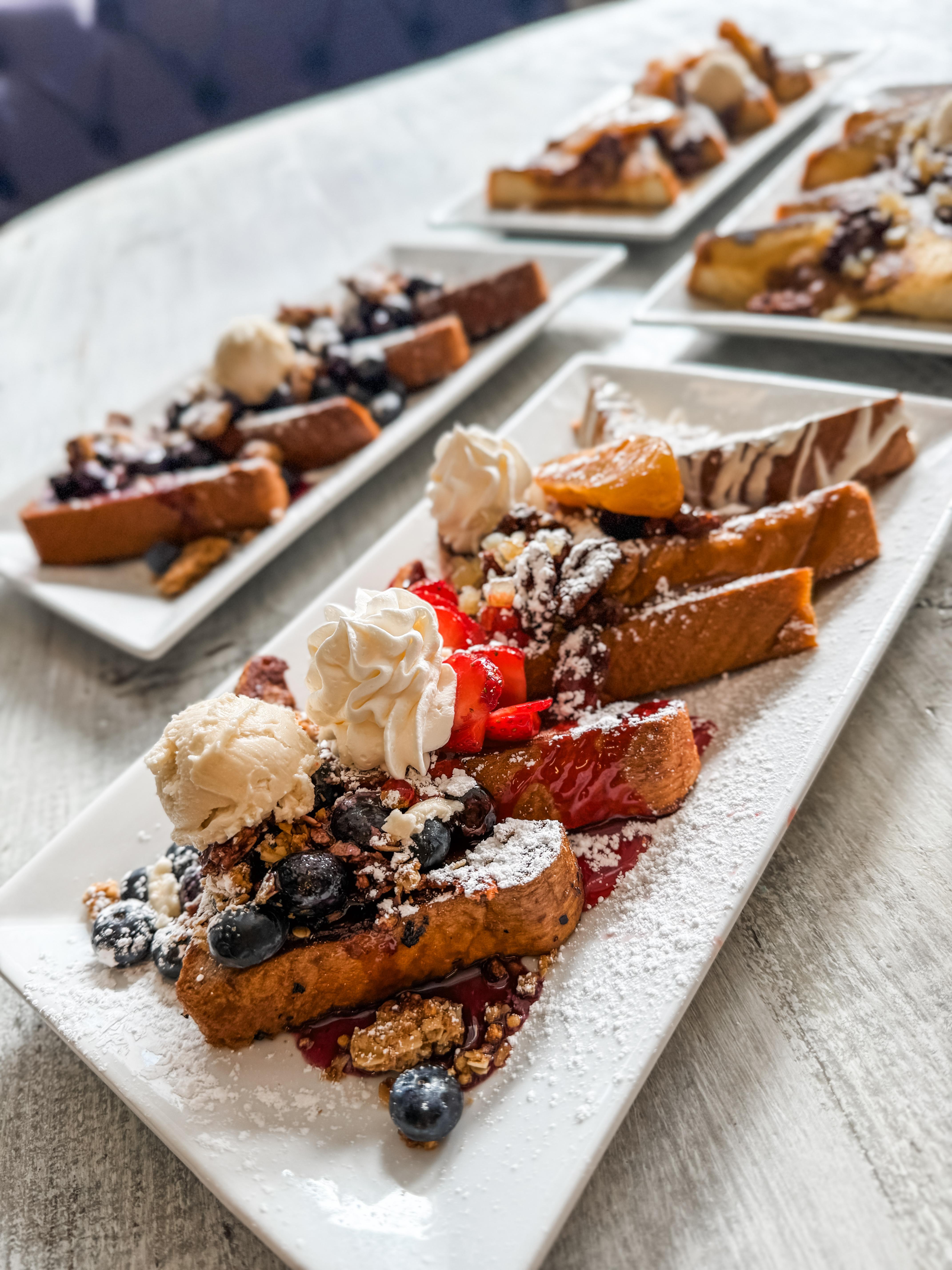 Mega French Toast Flight (5).