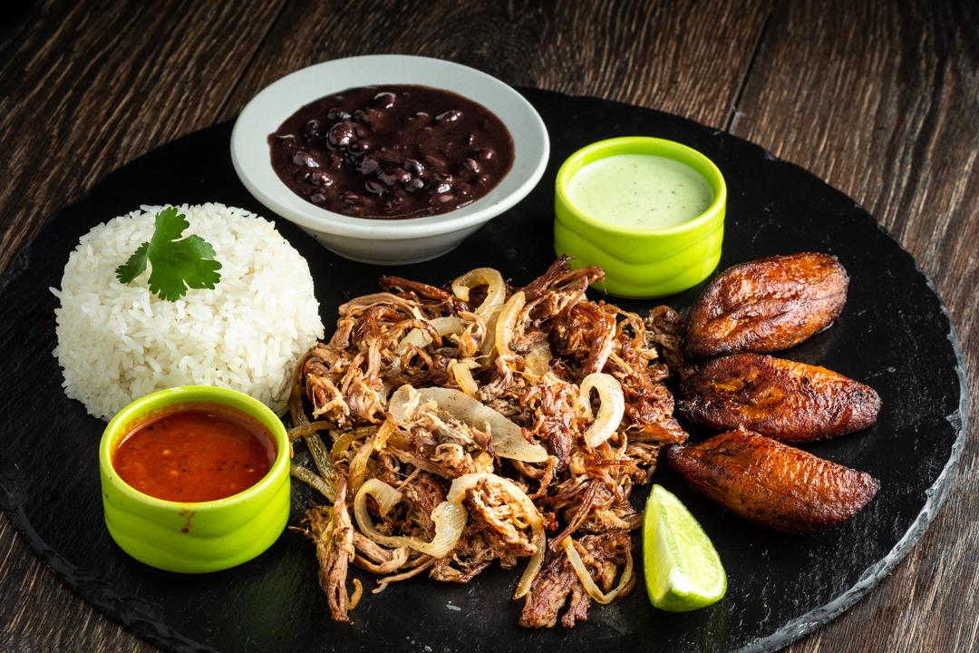 VACA FRITA PLATE.