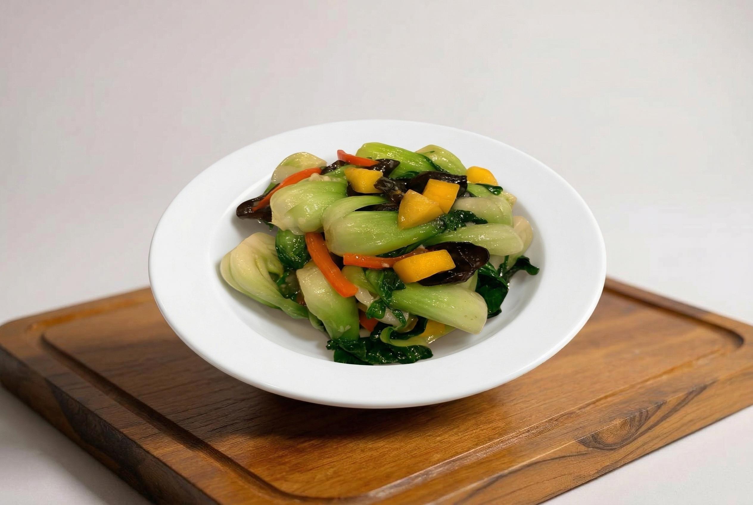 菜炒面Veggie Stir-Fried Noodle.