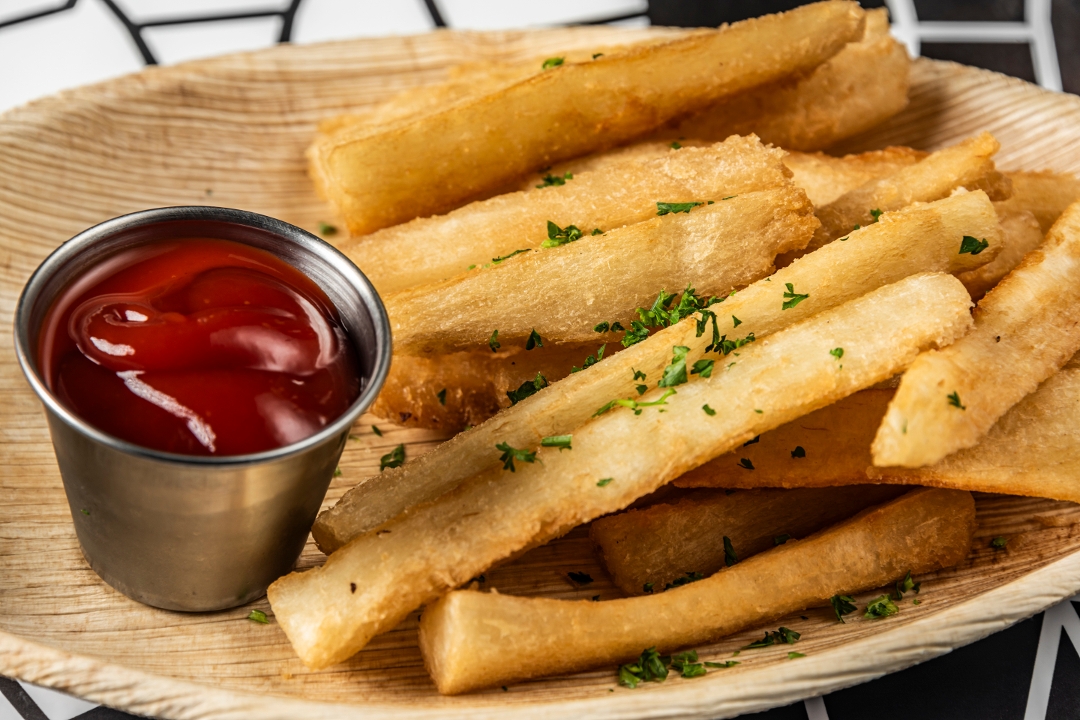 YUCA.