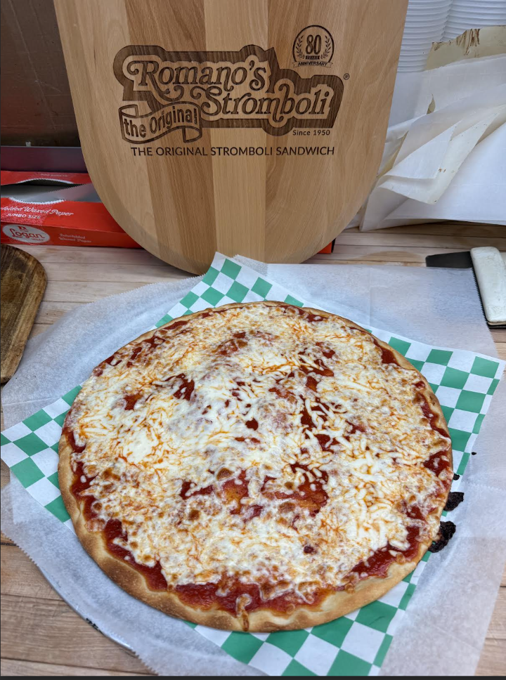 Best Cheese pizza in Essington, PA | Romano's Pizzeria