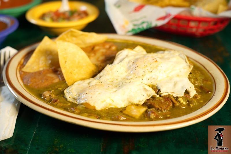 Costillas en Chile Verde Breakfast.