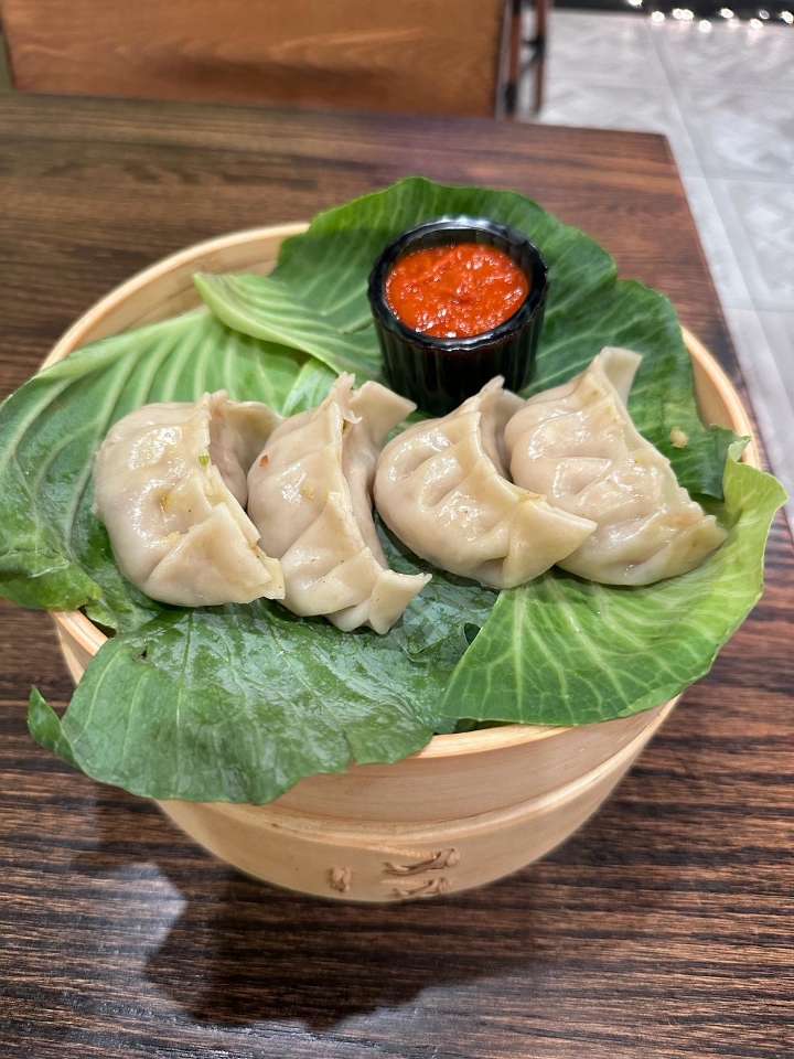 Chicken Steam Momos.