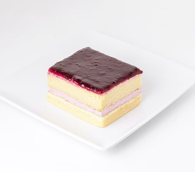 Tres Leches Mora.