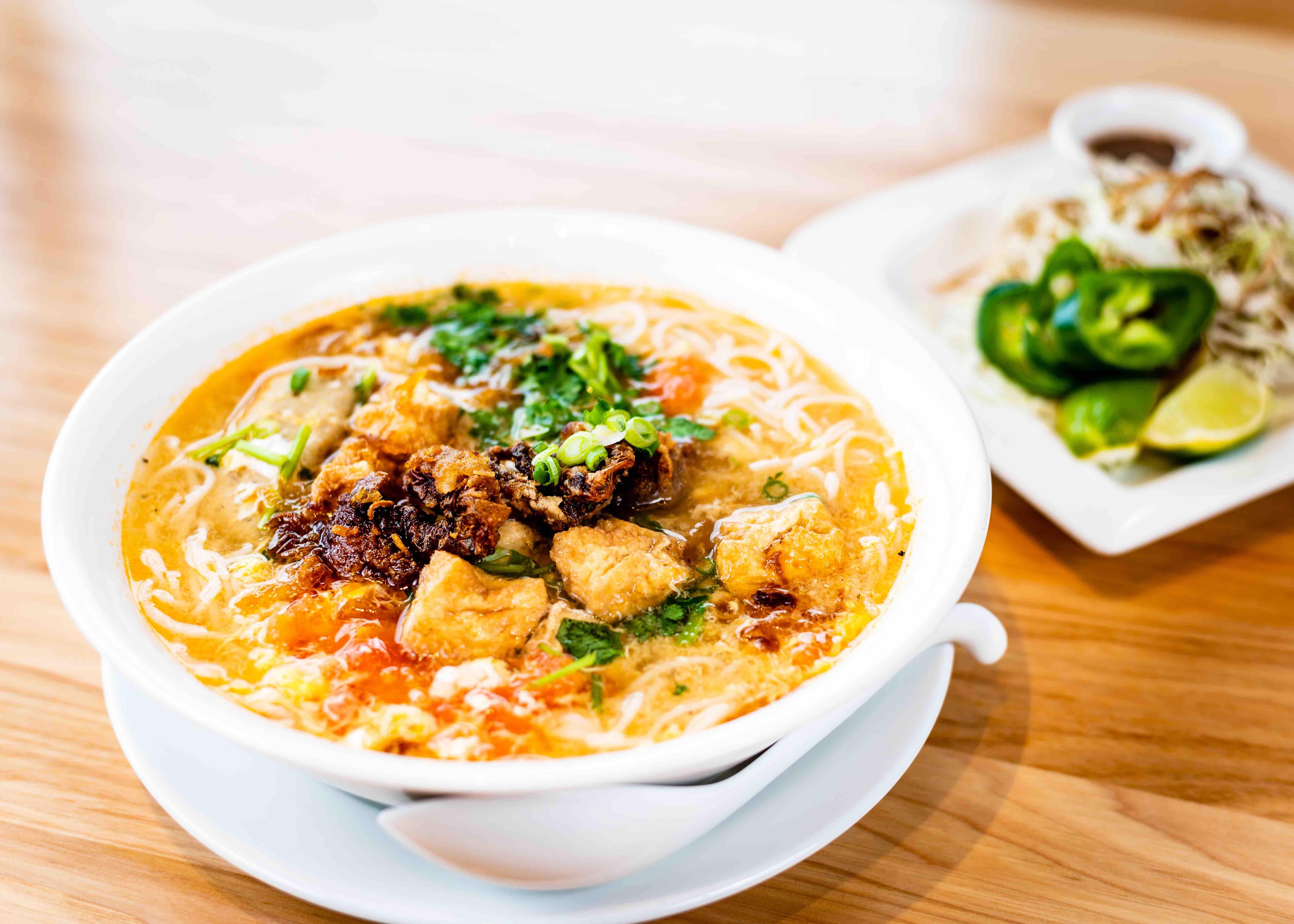 Bun Rieu.