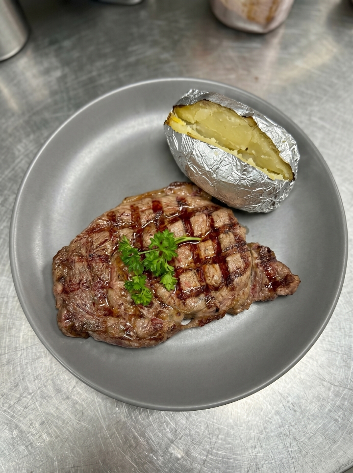 16oz T-Bone Steak.