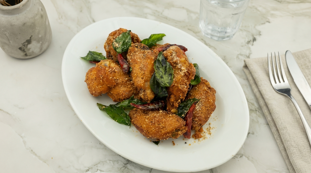 S2 Thai Smile Chicken Wings.