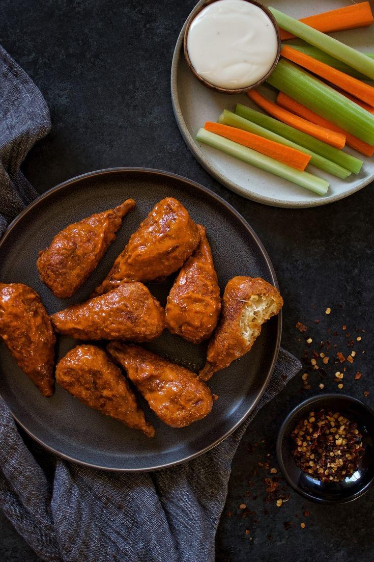 CHIK’N WINGS.