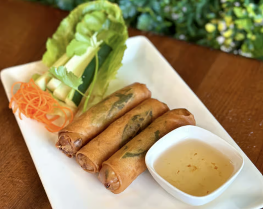 A17 Larb roll** (3pcs).