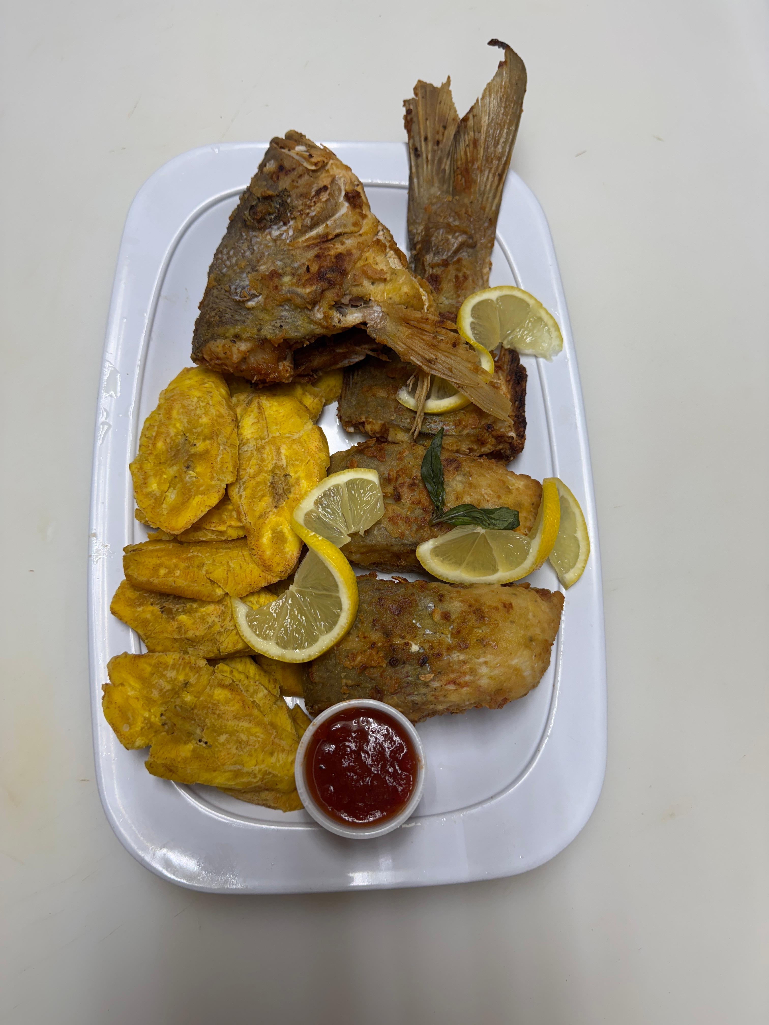 Pescados Frito/Fried Fish with Fried Plantain.